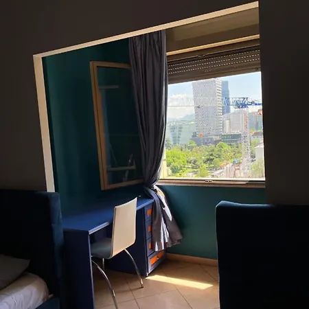 Skanderbeg Square Explorer Apartamento