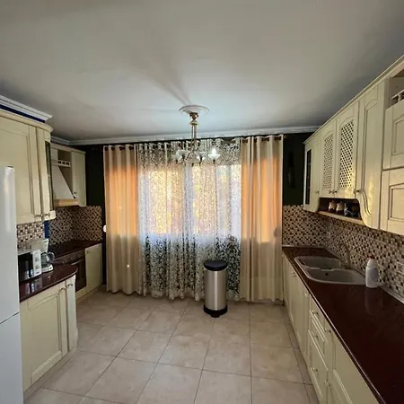 아파트 Skanderbeg Square Explorer *